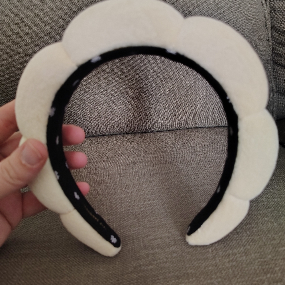 Lele Sadoughi Scalloped Velvet Headband Like New - Picture 3 of 4